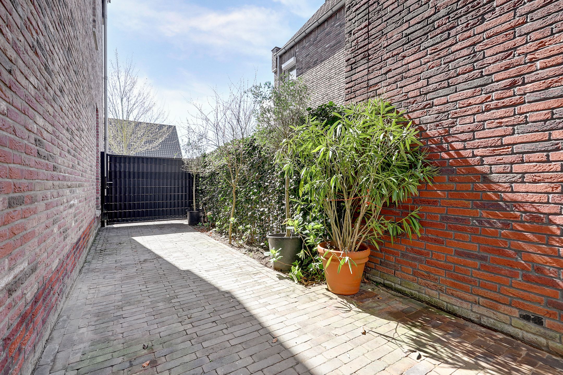 Foto 42 van Den Hoek 3