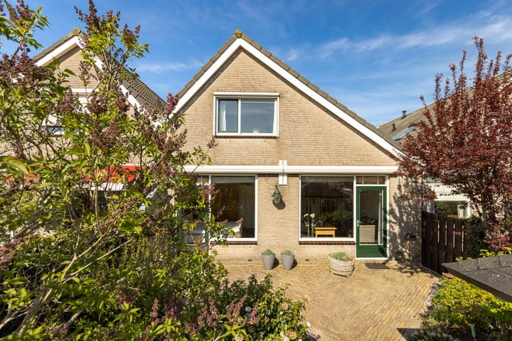 Foto 2 van Kompas 10