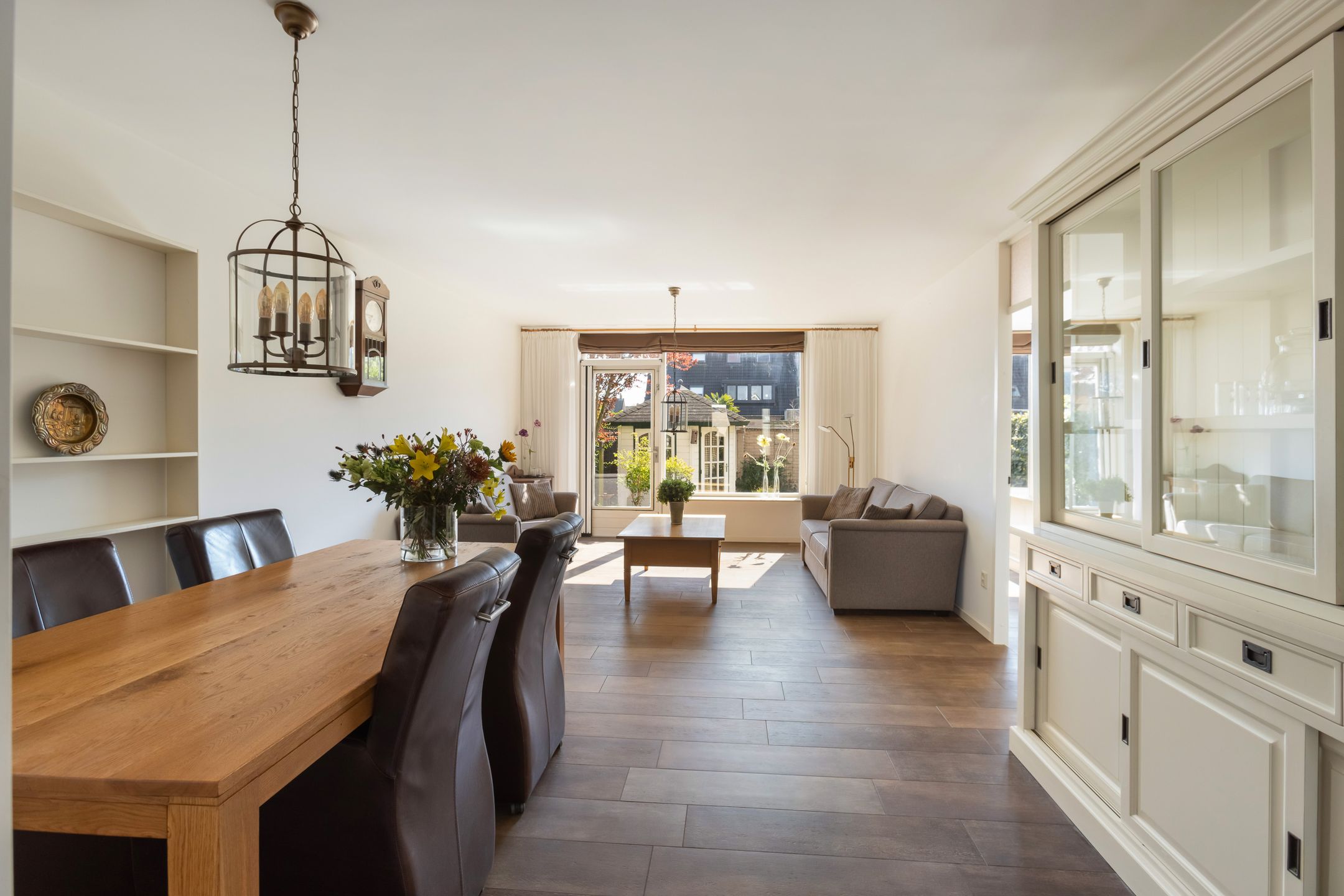 Photo 3 of Kompas 10