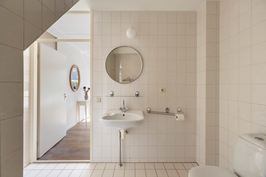 Photo 16 of Kompas 10