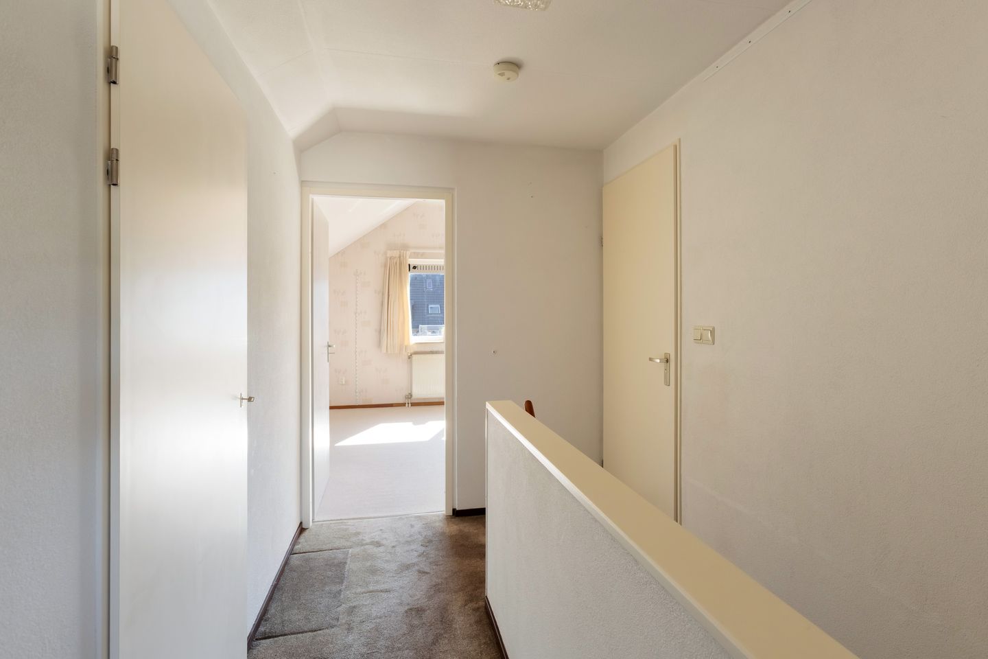 Photo 20 of Kompas 10