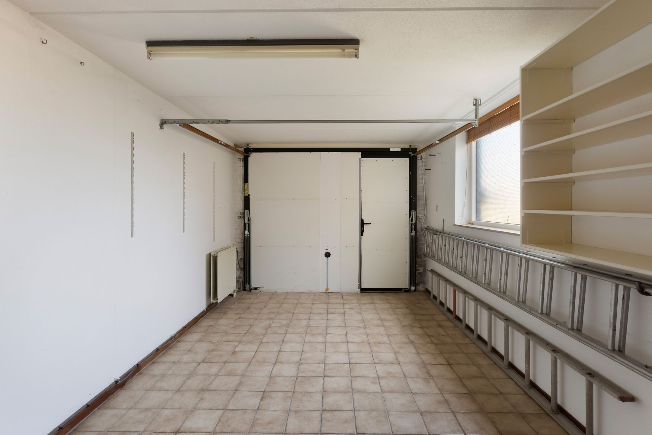 Photo 30 of Kompas 10