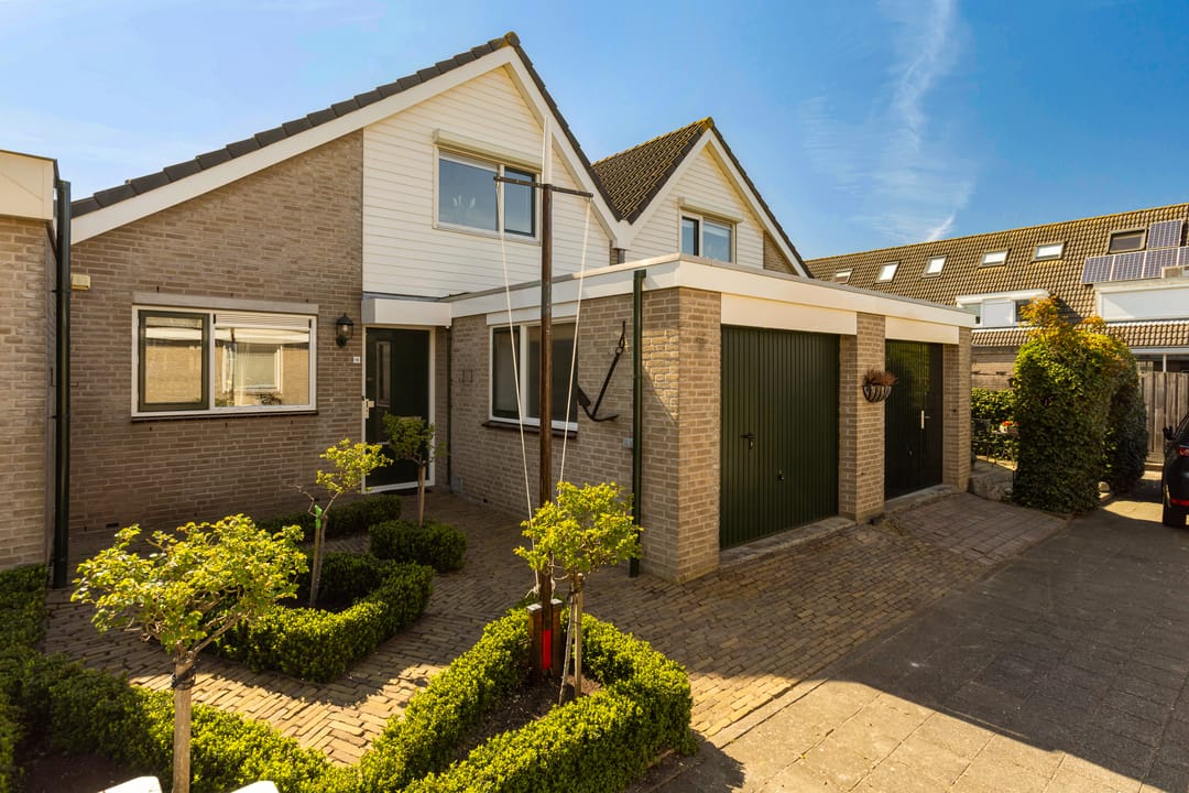 Photo 31 of Kompas 10