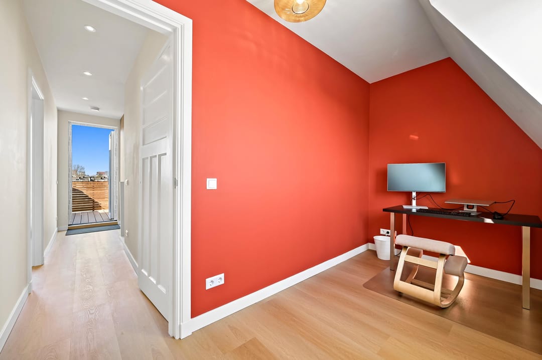 Photo 32 of van der Marckstraat 41