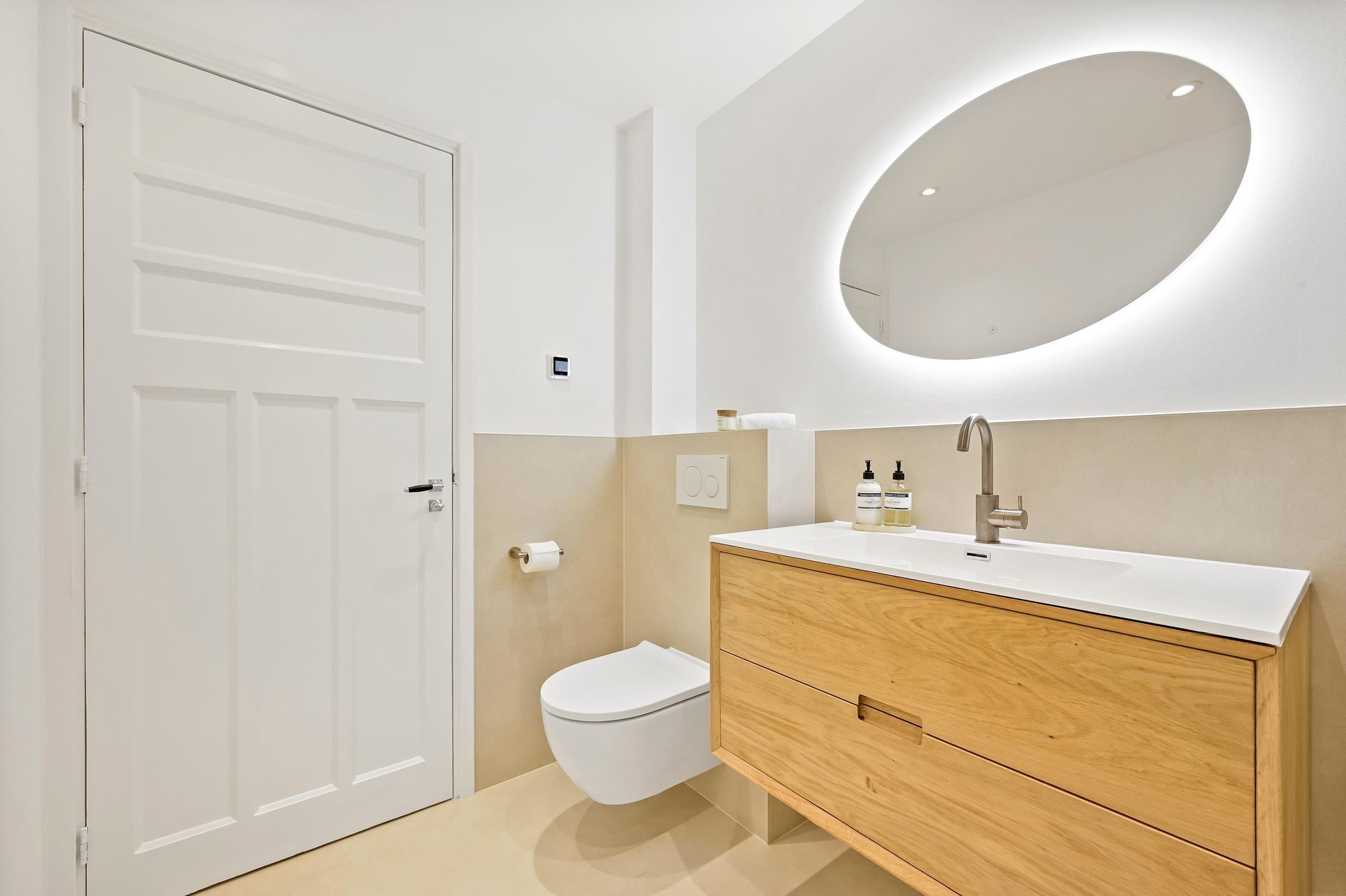 Photo 27 of van der Marckstraat 41