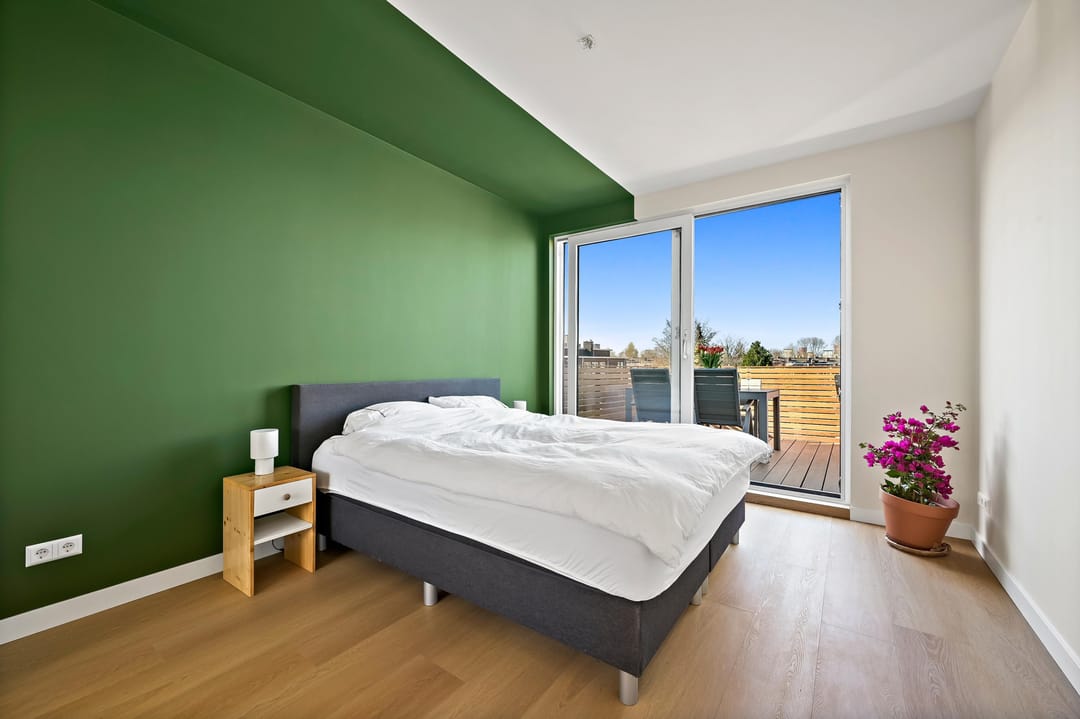 Photo 37 of van der Marckstraat 41