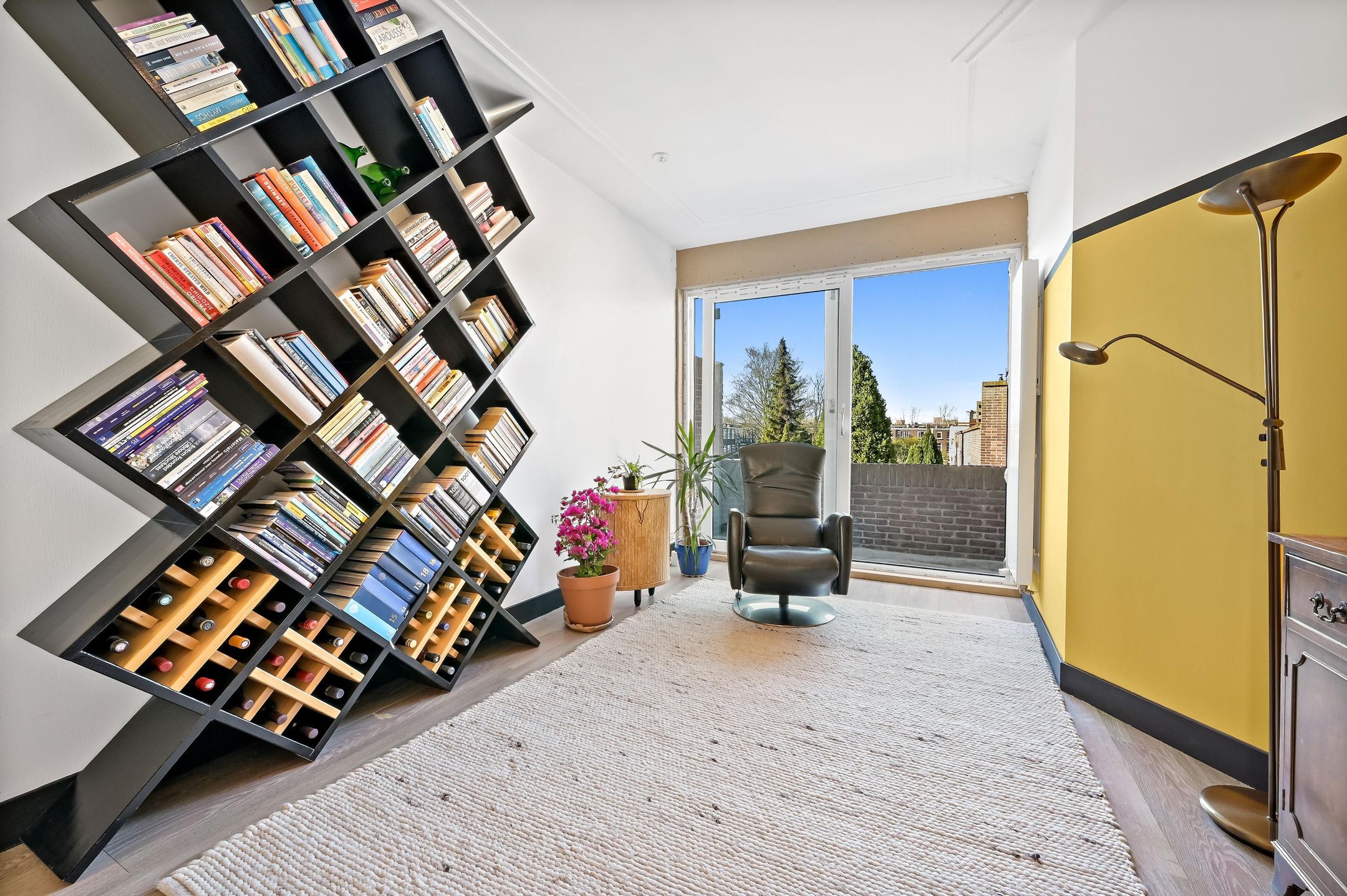 Photo 15 of van der Marckstraat 41