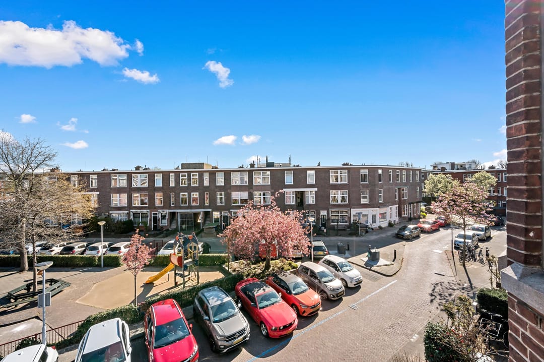 Photo 26 of van der Marckstraat 41