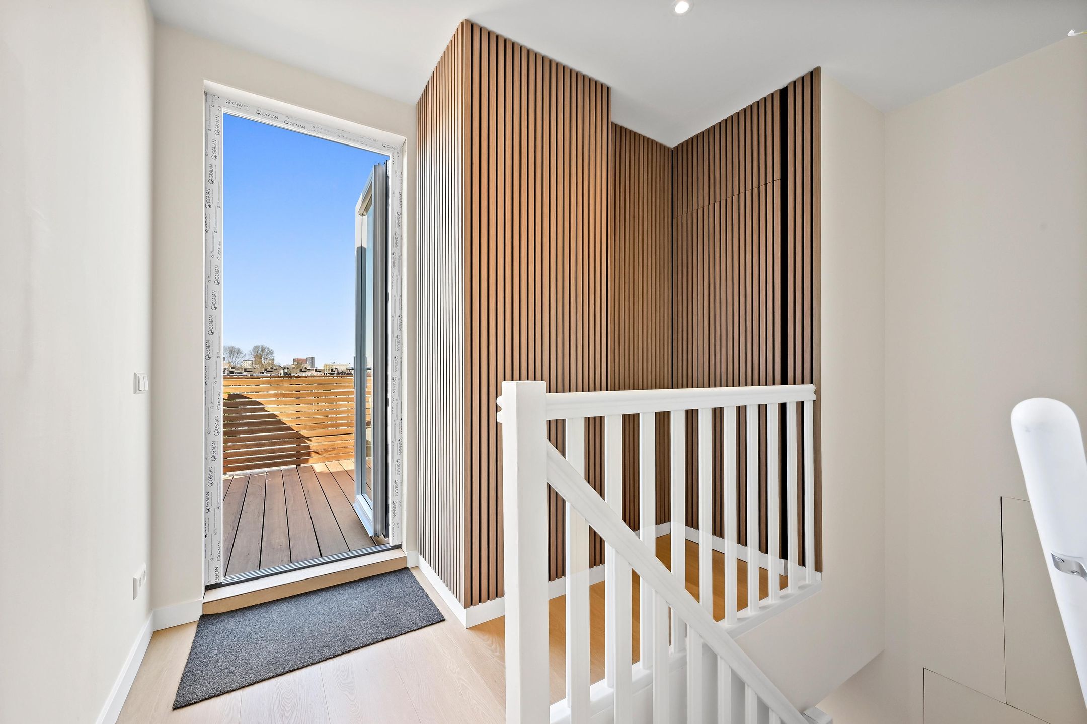 Photo 42 of van der Marckstraat 41