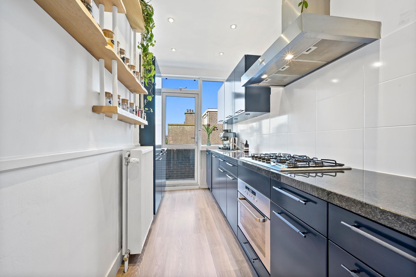 Photo 20 of van der Marckstraat 41