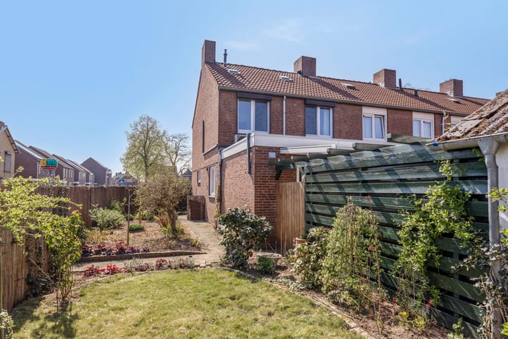 Foto 32 van Schoolstraat 2