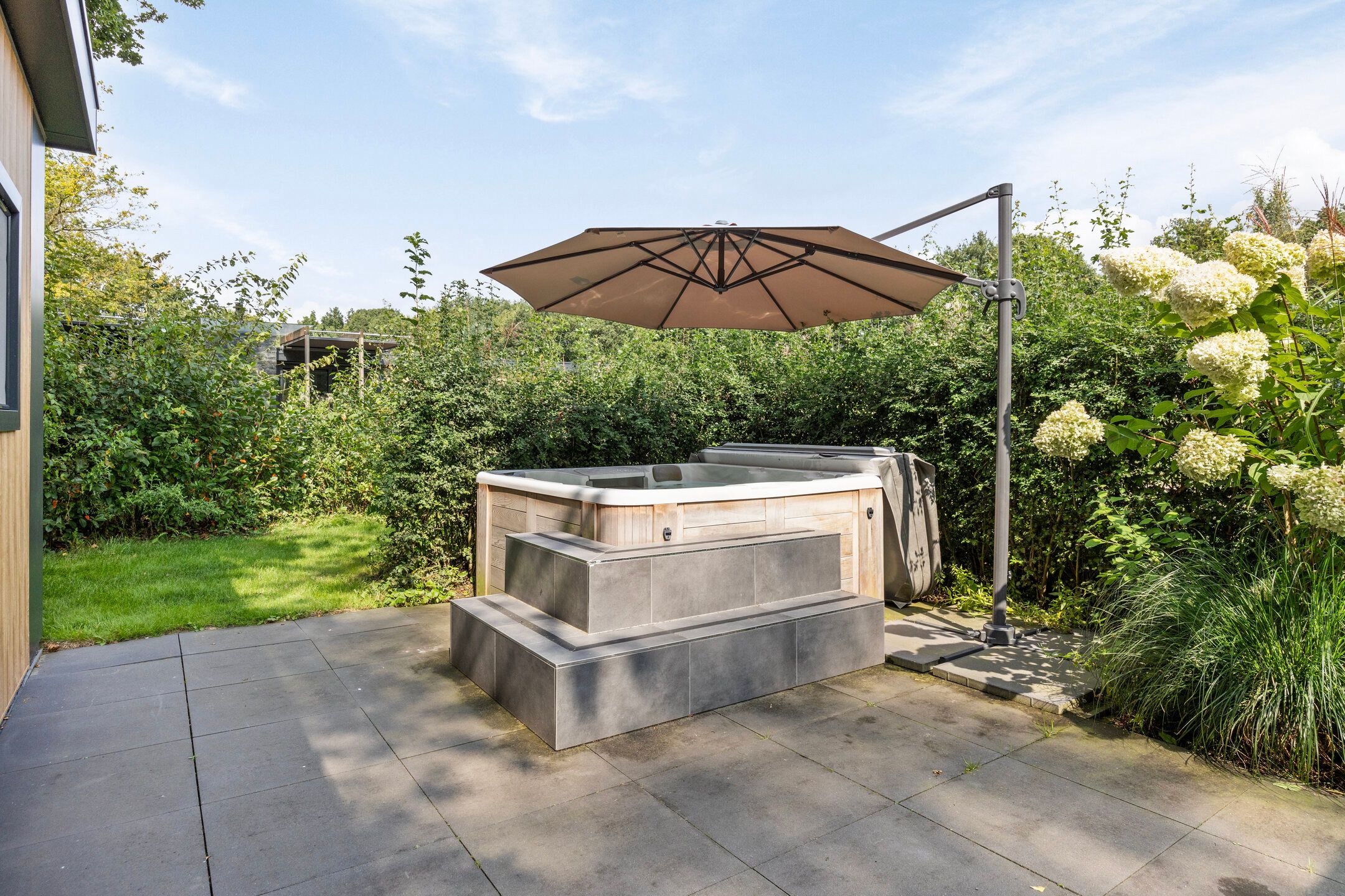 Foto 24 van Traasweg 5-M25