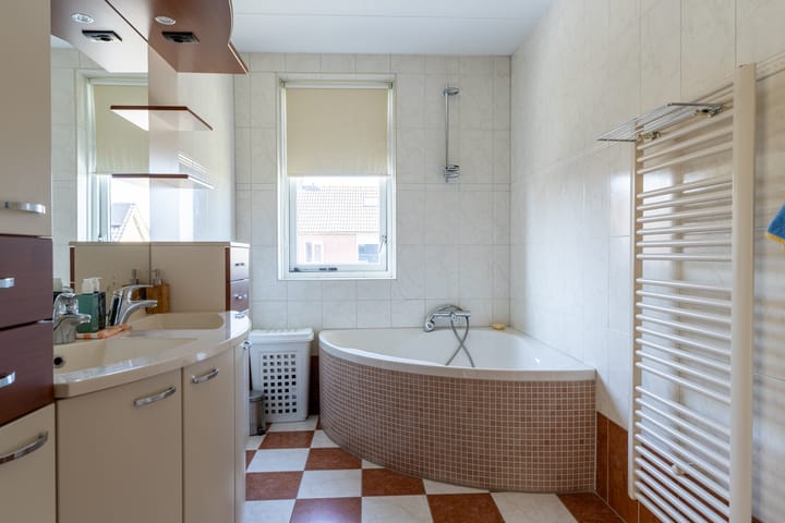 Foto 25 van Dr.Tjalmastraat 51