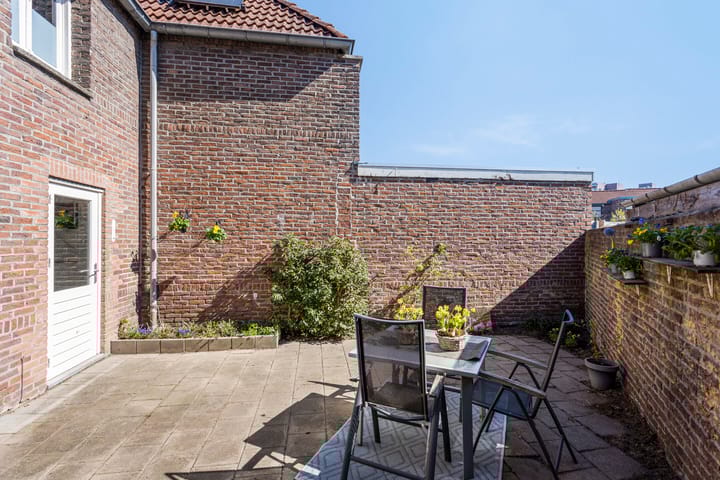 Foto 28 van Schoutstraat 14