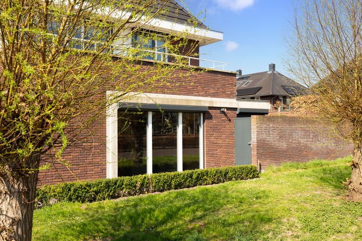 Foto 8 van Calèche 41