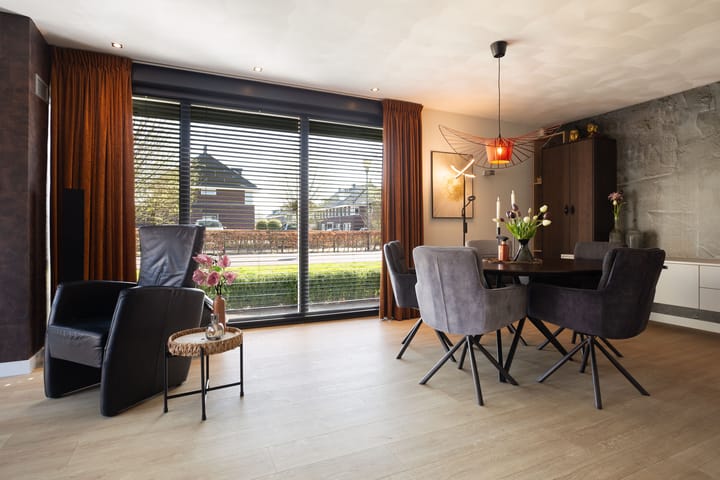 Foto 12 van Calèche 41