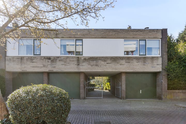 Photo 7 of Reitzstraat 42