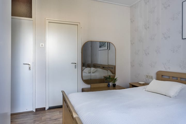 Photo 30 of Reitzstraat 42