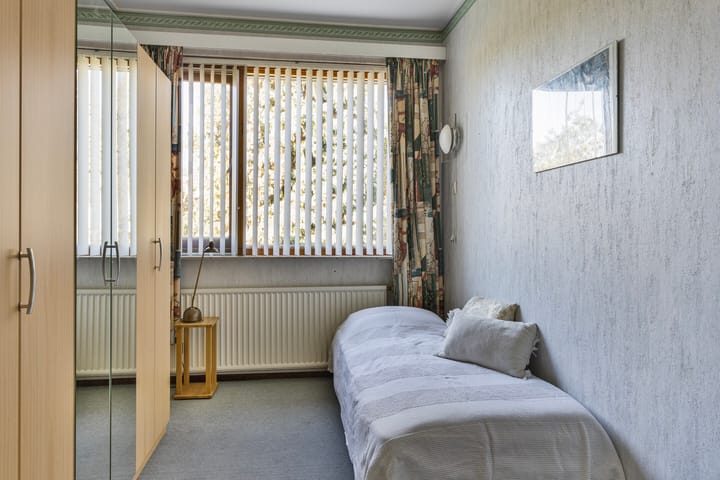 Photo 35 of Reitzstraat 42