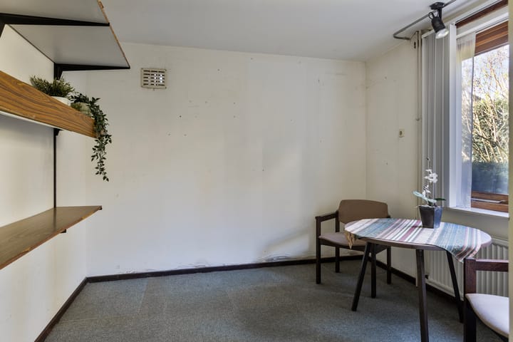 Photo 37 of Reitzstraat 42