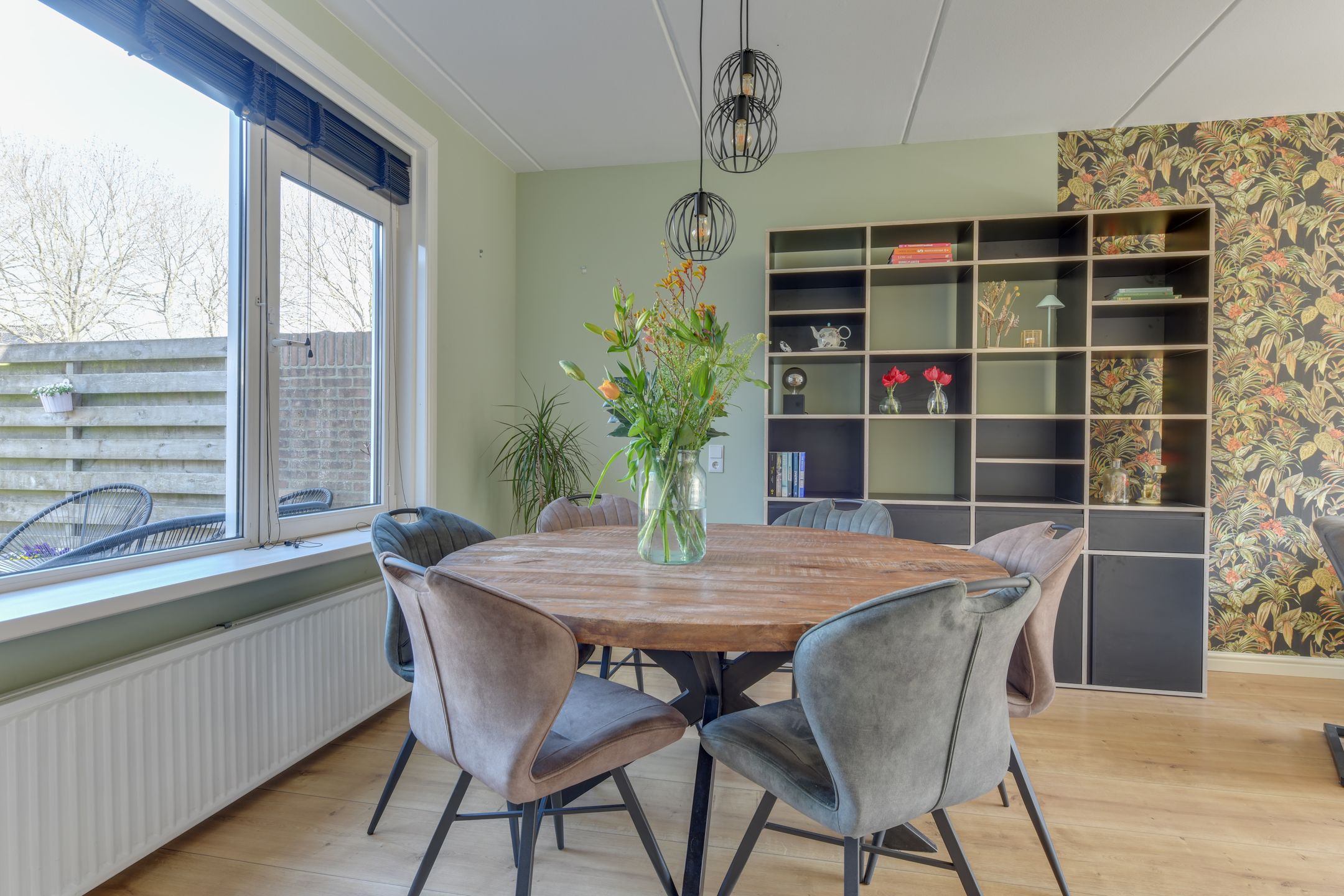 Photo 9 of Julianastraat 28