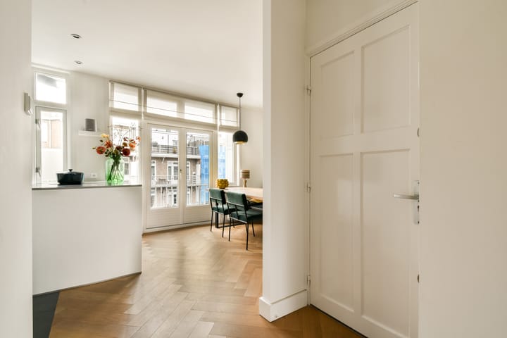 Foto 9 van Uiterwaardenstraat 5-2