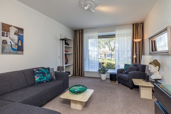 Foto 2 van Julianastraat 17