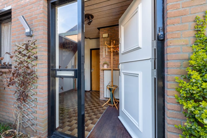 Foto 2 van De Buizerd 50