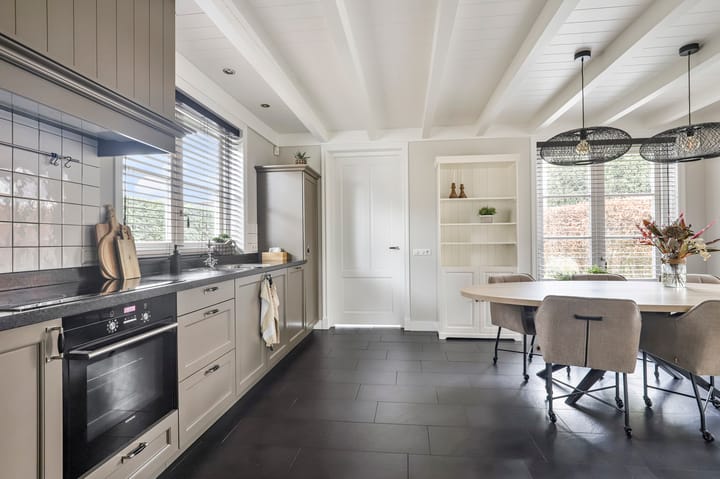 Photo 10 of Hoornbloem 25