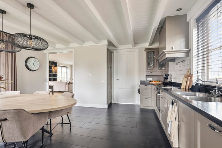 Photo 11 of Hoornbloem 25