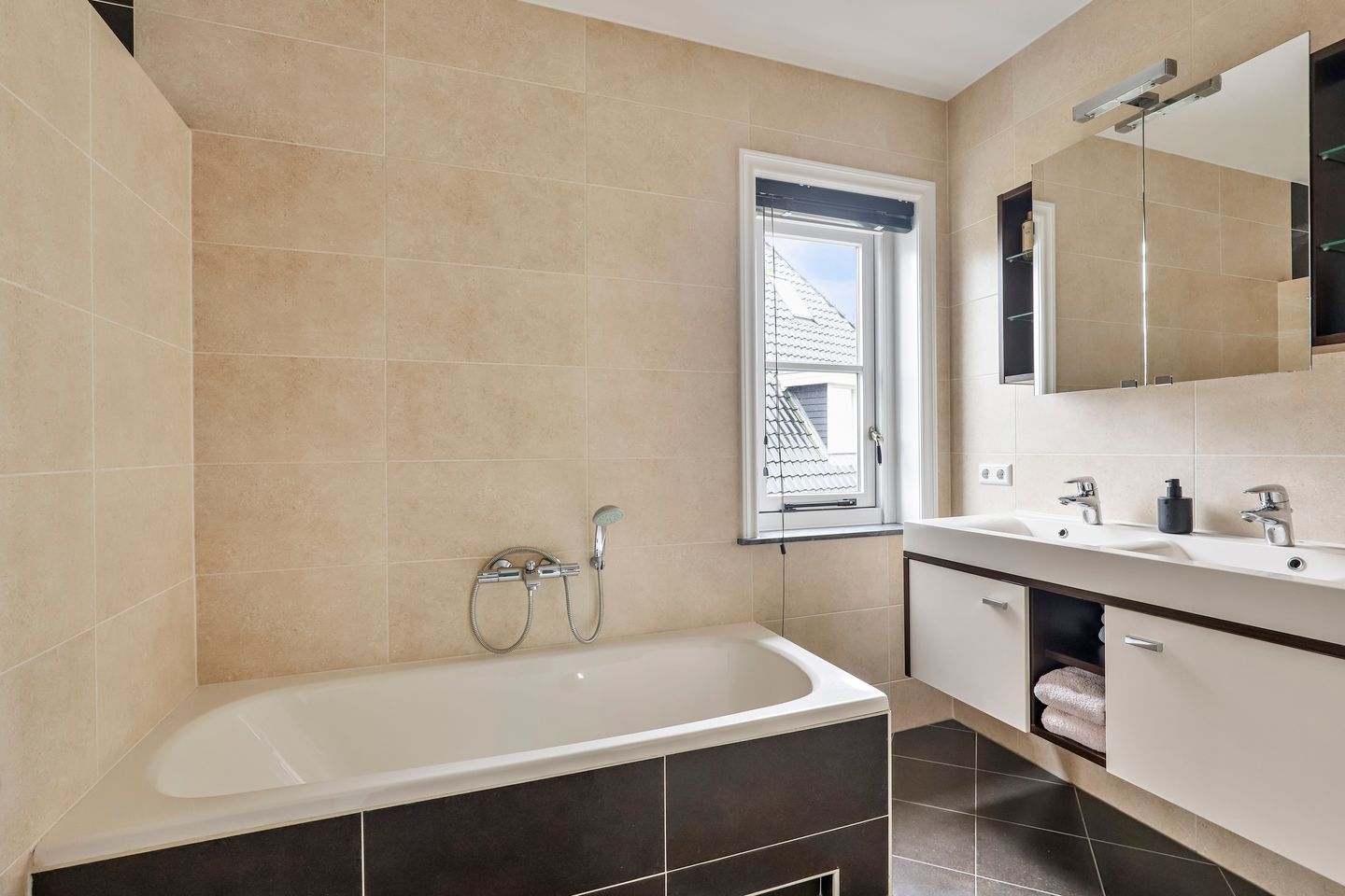 Photo 25 of Hoornbloem 25