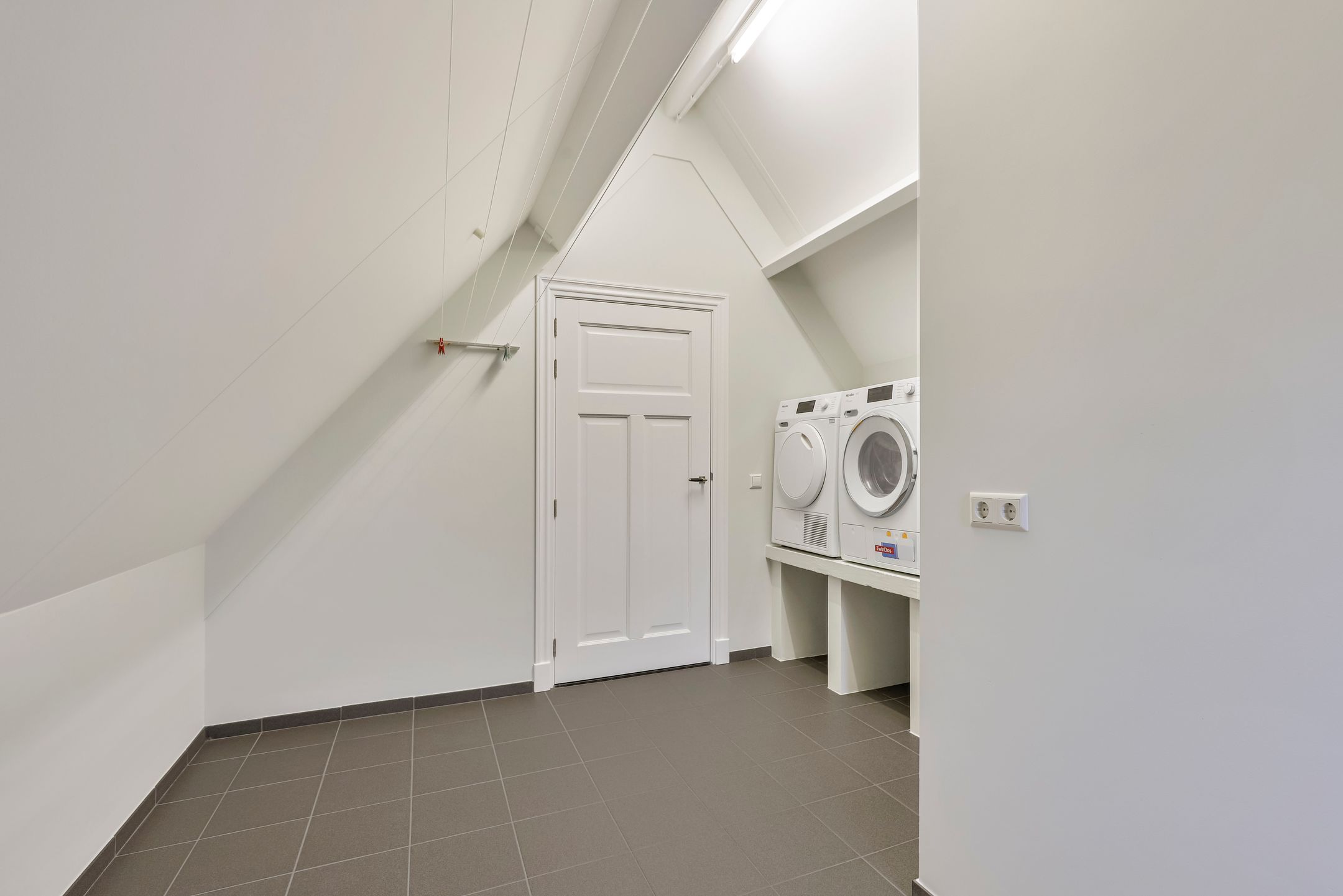 Photo 33 of Hoornbloem 25