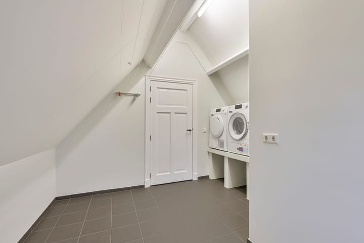 Photo 33 of Hoornbloem 25