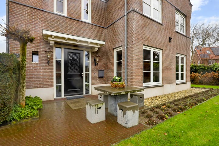 Photo 35 of Hoornbloem 25