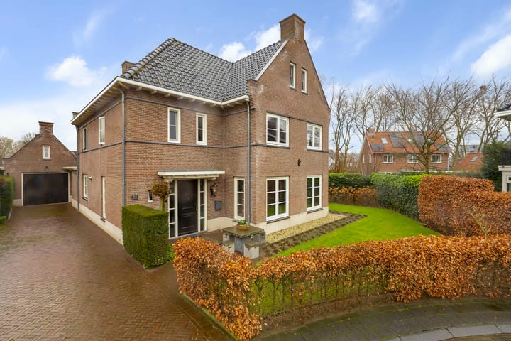 Photo 43 of Hoornbloem 25