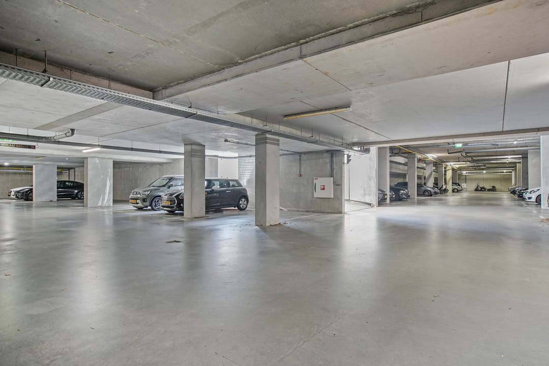 Photo 32 of Friesestraat 155