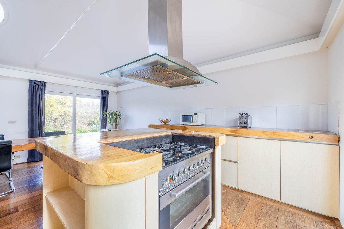 Photo 4 of Kanaalweg 45