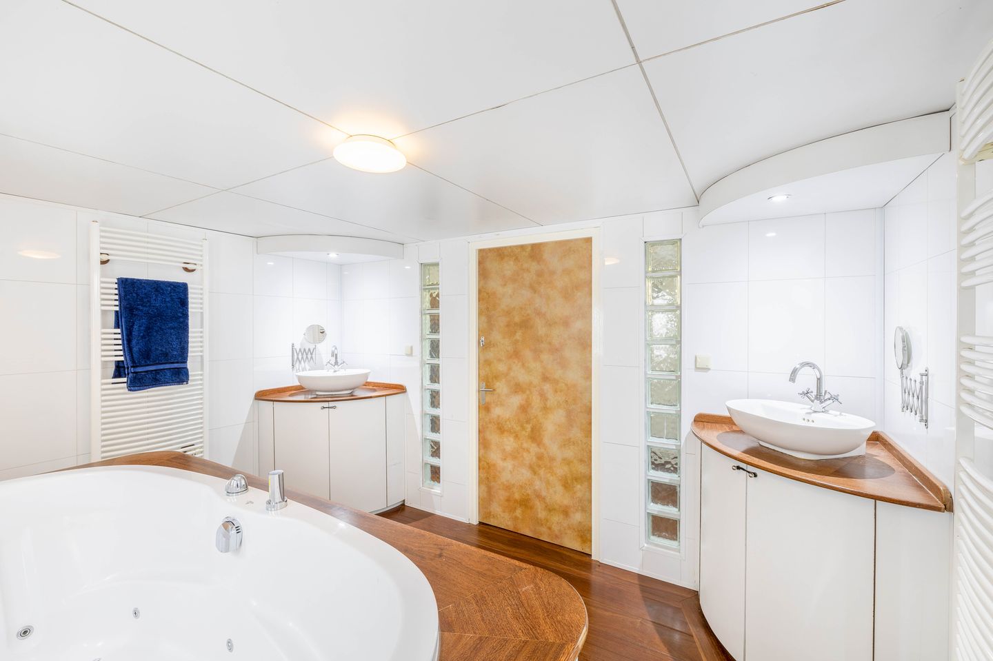 Photo 35 of Kanaalweg 45