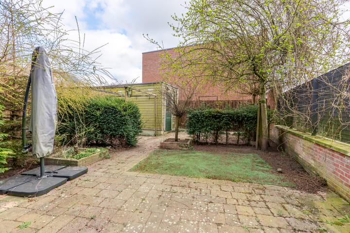 Foto 23 van Sigmundplantsoen 64