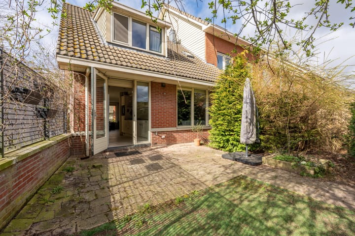 Foto 22 van Sigmundplantsoen 64