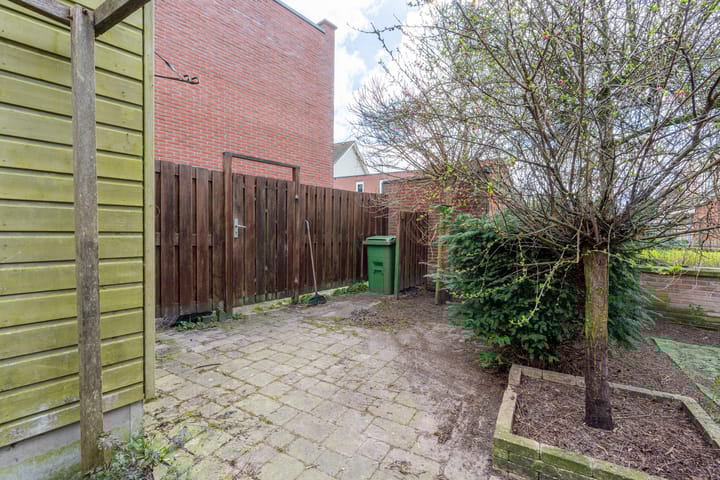 Foto 25 van Sigmundplantsoen 64