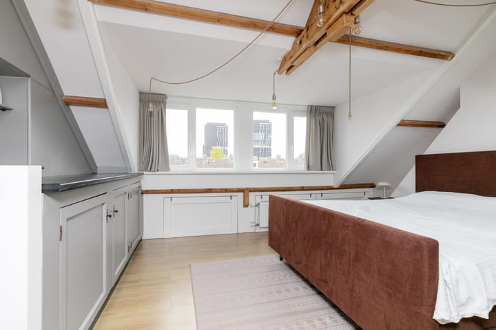 Foto 42 van Willem Barendszstraat 49