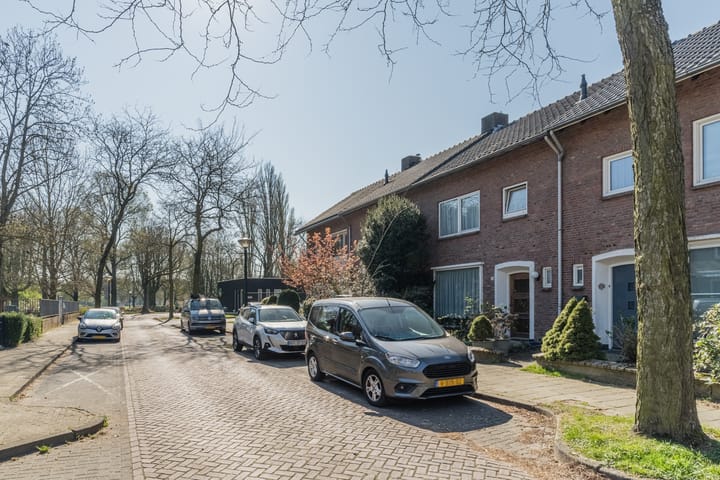 Foto 40 van Dionysius de Karthuizerstraat 42