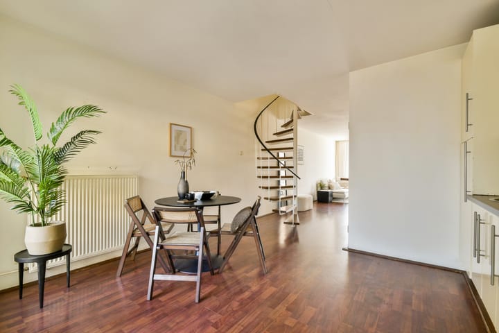 Foto 7 van Van Hallstraat 7-1