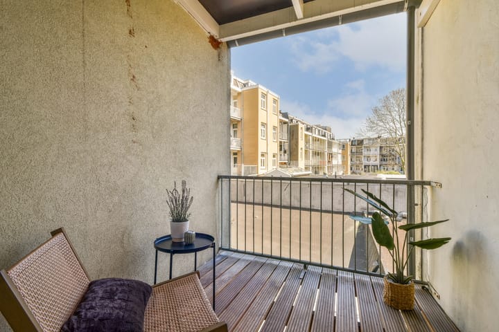 Foto 20 van Van Hallstraat 7-1