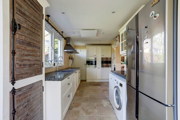 Photo 11 of Koninginneweg 2