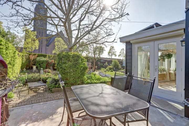 Photo 32 of Koninginneweg 2