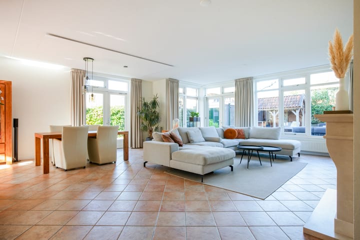 Foto 2 van Molenaarsgraafstraat 4