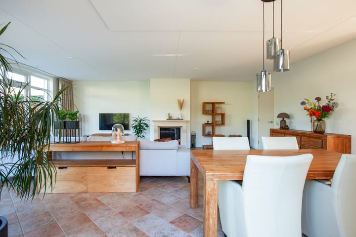 Foto 15 van Molenaarsgraafstraat 4