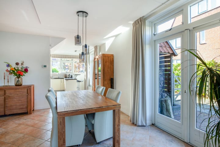 Foto 19 van Molenaarsgraafstraat 4